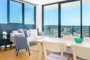 Bright 1BR Apartment with Stunning Views - Hosted by Canstay - Image 5