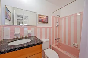 Beach House - 2BED, 2BATH, Private - Walk to Beach - Image 4