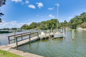Historic Waterfront Home w/ Dock in Reedville! - Image 2