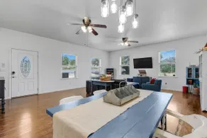 Hill Country Relaxstation Getaway - Image 4