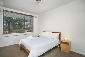 Kurraba Point pad | Serene harbour views - Image 5