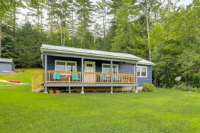 Waterfront Haven Bi-Level Lakefront Deck/Game Cntr - Image 3