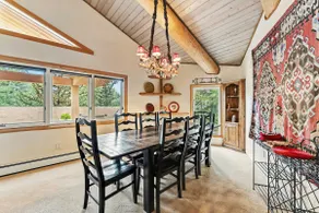 Central Vail Stay Cozy Interior Deck Views - Image 4