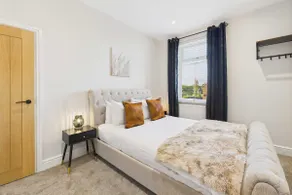Host & Stay - Jomor House - Image 4