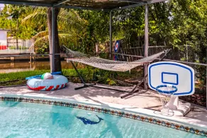 Tranquil Waterfront + Enclosed pool + Kayaks - Image 3