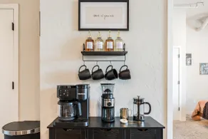 Coffee Bar, Parking, King Bed, Hot Tub - Image 3