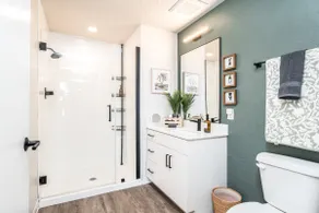 Coffee Bar, Parking, King Bed, Hot Tub - Image 5