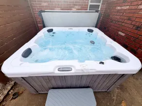 Updated home by OC with 2 King Beds and Hot Tub - Image 2