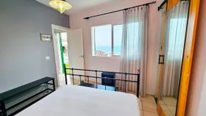 La Casa del Mar - Beachfront getaway - Image 4