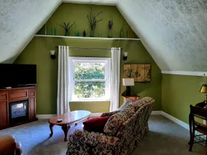 The Loft with Hot Tub in the RRG - Image 3