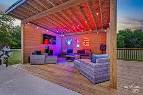 Creekside Oasis w/ Pool & Hot Tub near Beaver Lake - Image 4