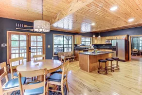 Creek Access, Games: Family-friendly Royal Retreat - Image 4