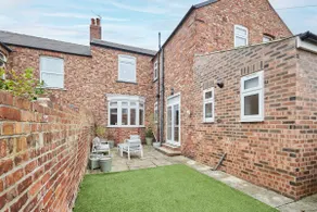 Host & Stay - Bristol Avenue - Image 4