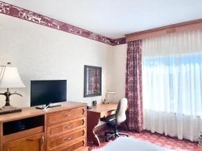 207 | Golf & Mountain Views | King Zermatt Suite - Image 4