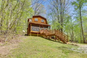 Rustic Pine Cone Cabin at White Oaks! - Image 3
