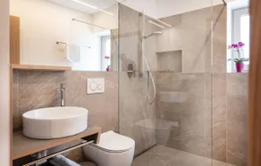Apartment 'Zweigelt' with Mountain View, Shared Pool and Wi-Fi - Image 5