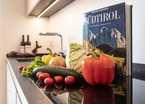 Apartment 'Zweigelt' with Mountain View, Shared Pool and Wi-Fi - Image 4