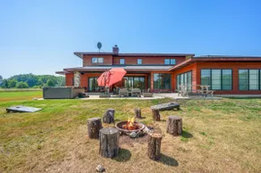 Door County 5BR Estate: Hot Tub + Theater - Image 3
