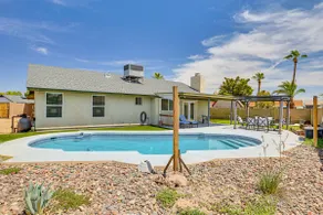 Welcoming Group Getaway w/ Pool & Patio in Peoria! - Image 2