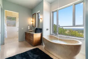 Luxury 7BR Hill Country Gem with Barndominium - Image 4