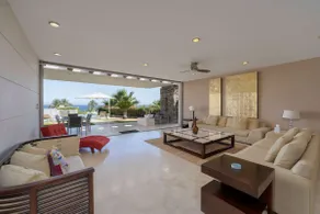 6BR Luxe Villa w/ Infinity Pool & Ocean Views - Image 5