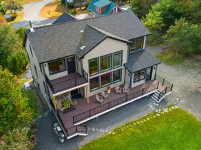 Modern Dreamy Moosehead Home - Lake Views, Walk to - Image 2