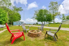 NorthBound 25 #4 - Lakefront Cottage Near Lex! - Image 3