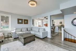 Spacious Riverfront Home w/ Dock in St Clair! - Image 5