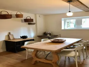 2-bedroom cottage with park and deer park - Image 3