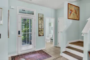 Spacious 3BD/2.5BA Townhome Near Old Town Bluffton - Image 4