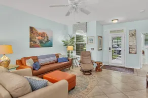 Spacious 3BD/2.5BA Townhome Near Old Town Bluffton - Image 5