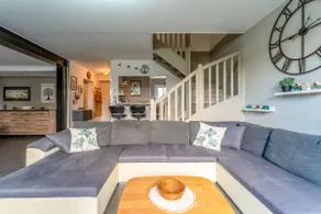 Villa avec jacuzzi, barbecue et internet haut débit | Vue ville | Parfaite pour le travail à distance - Image 4