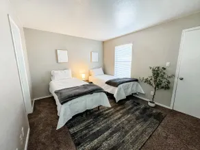 Perfect for Group with 2BR, 2BA and Pool - Image 3