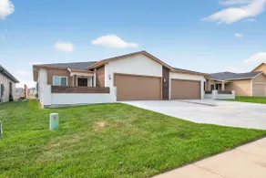 Plush & Roomy - Perfect for All Ages Near Ku & Kc - Image 4
