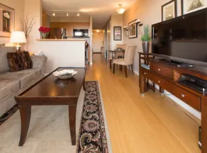 Populær Astoria-bygning, 14. etage med udsigt - Image 3