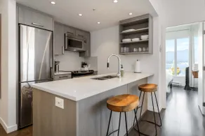 Stylish 2BR with Panoramic City & Mountain Views! - Image 4