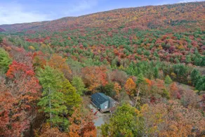 Stargazers Cabin Hot Tub! Mountain Views! - Image 3