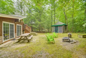 Walk to Water: Outdoor Gem w/ Bunkhouse in Madison - Image 3