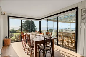 White House Ventnor Beach - Image 4