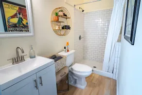 Stylish 2BR/2BA House in The Grove w/ Free Parking - Image 5