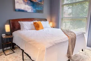 Stylish 2BR/2BA House in The Grove w/ Free Parking - Image 2