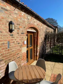 Hare Cottage, Covenham Holiday Cottages - Image 3