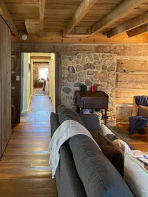 Historic Cabin Hideaway: Woods & Charm - Image 5