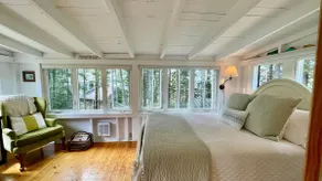 Whispering Spruces; Cozy Studio with Queen Bed & W - Image 2