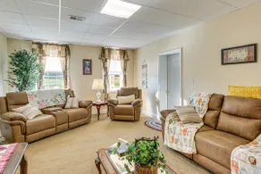 5,000 Sq Ft Antebellum Farmhouse 3 Mi to Antietam! - Image 2