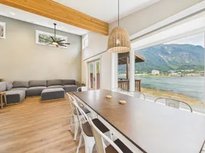 Oceanfront w/ Incredible Views - Image 4