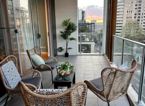 Upscale 1BR next Bondi Westfield & Trains with secure parking - Image 5
