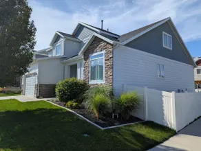 Comfortable South Jordan Home - Image 2