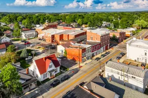 Walkable Group Getaway w/ Bikes in West Liberty! - Image 2