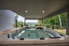 Rooftop Deck | Panoramic Views · Hot Tub - Image 4